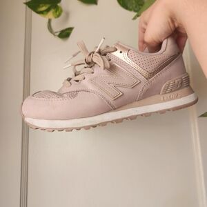 New Balance Women's Pink Sneakers